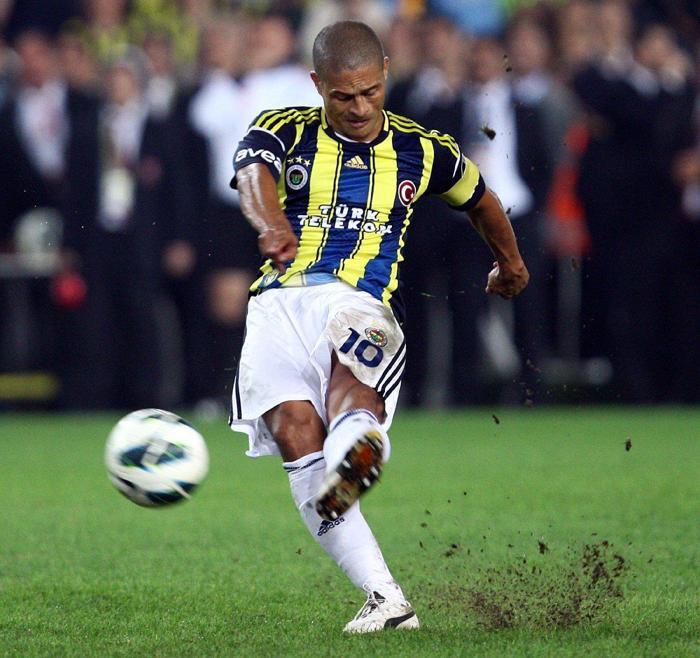 Alex De Souza: Fenerbahçeden nefret ediyorlardı