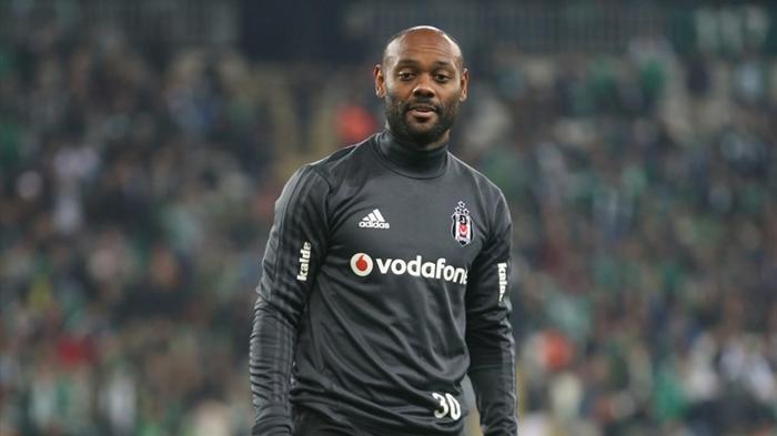 Beşiktaşın golcüsü Vagner Love Eden Hazard ile yarışıyor