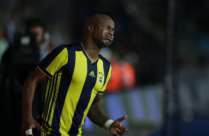 Fenerbahçenin yıldızı Andre Ayewe büyük şok