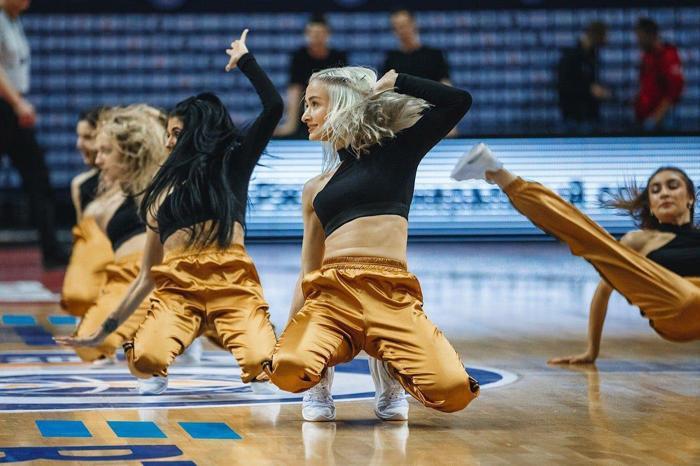 EuroLeaguede EFES Dance Challenge heyecanı başladı