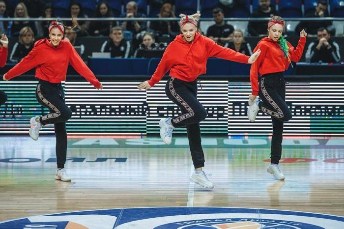EuroLeaguede EFES Dance Challenge heyecanı başladı