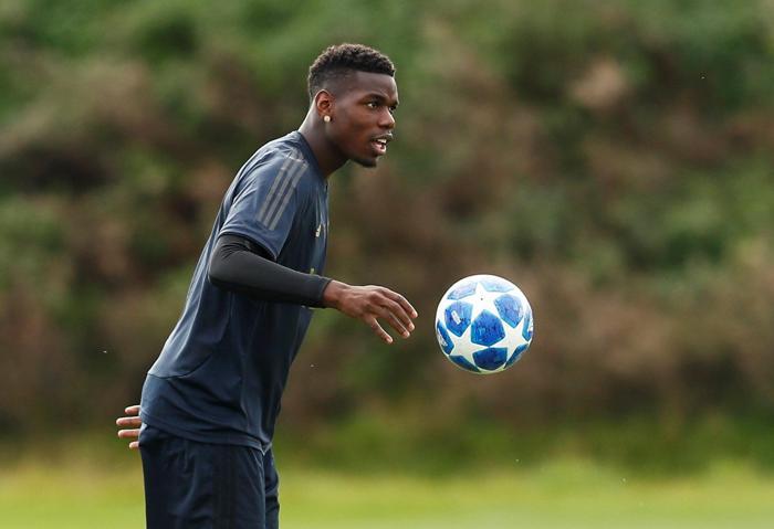 Manchester Unitedda Pogba-Mourinho savaşı sürüyor