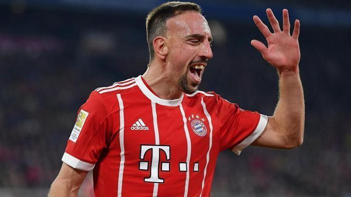 Galatasarayda Ribery gelişmesi... Kaçarcasına gitmişti