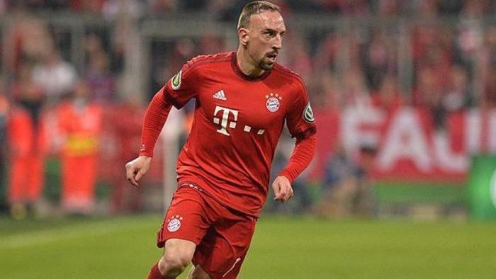 Galatasarayda Ribery gelişmesi... Kaçarcasına gitmişti