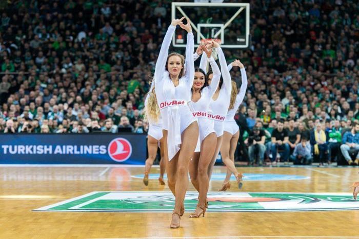 EuroLeaguede EFES Dance Challenge heyecanı başladı