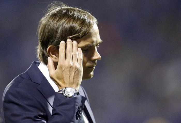 Phillip Cocu Fenerbahçeden ayrılmıyor çünkü...