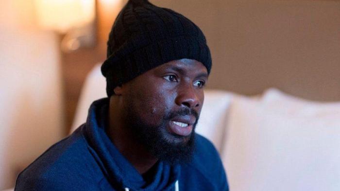 Galatasarayın eski yıldızı Emmanuel Eboue haber bekliyor