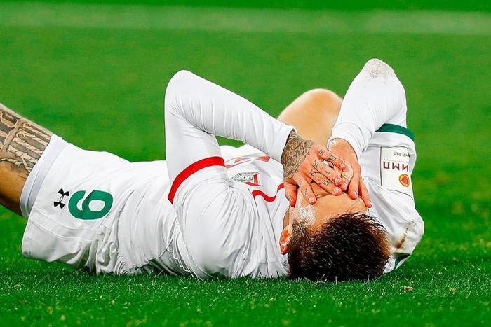 Galatasarayın rakibi Lokomotiv Moskovada Fedor Smolov şoku