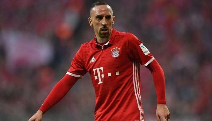 Galatasarayda Ribery gelişmesi... Kaçarcasına gitmişti