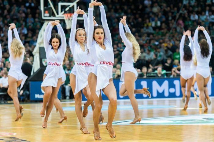 EuroLeaguede EFES Dance Challenge heyecanı başladı