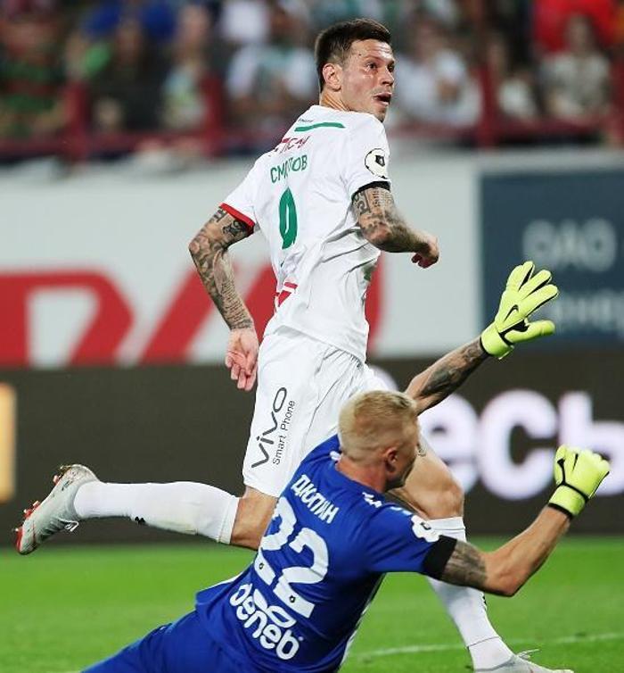 Galatasarayın rakibi Lokomotiv Moskovada Fedor Smolov şoku
