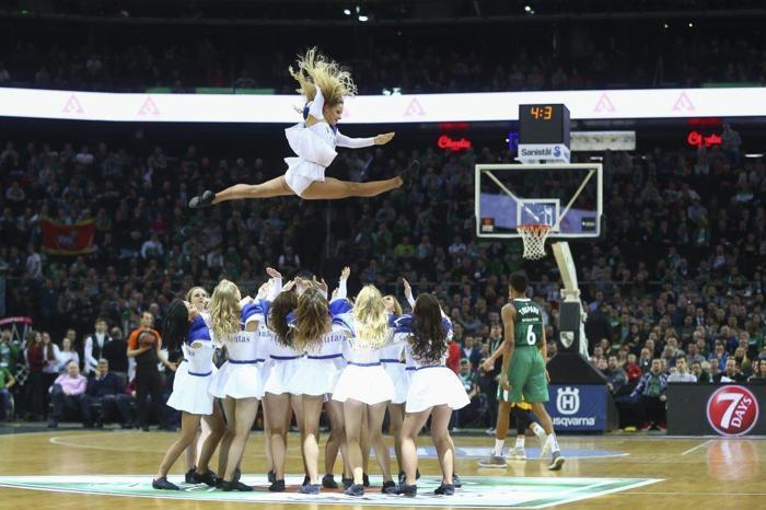 EuroLeaguede EFES Dance Challenge heyecanı başladı