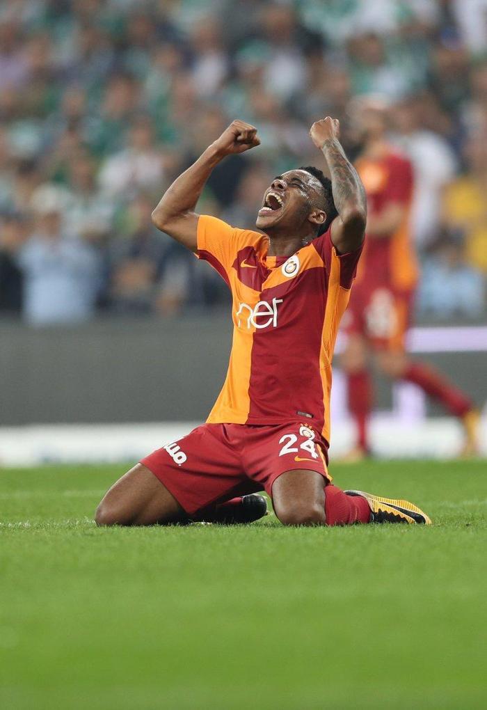 Galatasarayın yıldızı Garry Rodrigues için flaş transfer iddiası