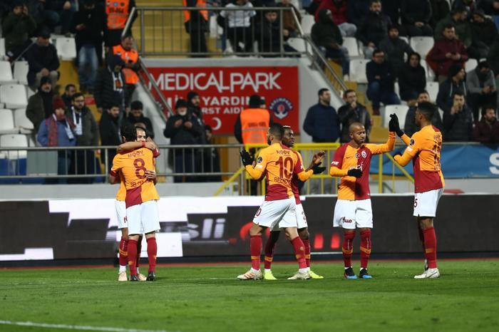 Fanatik yazarlarının Kasımpaşa - Galatasaray maçı yorumları