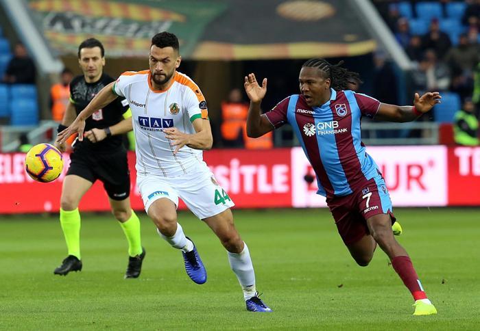 Trabzonsporda Hugo Rodallega depremi