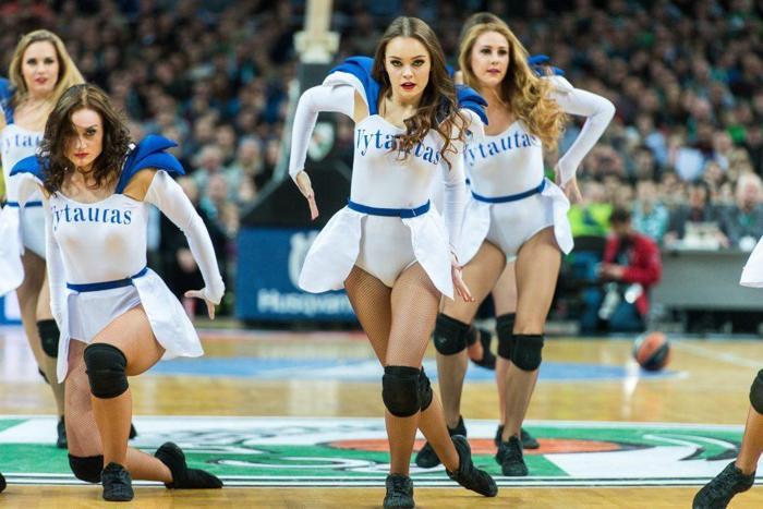 EuroLeaguede EFES Dance Challenge heyecanı başladı