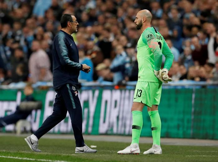 Carabao Cup finalinde büyük skandal Maurizio Sarri ile Kepa Arrizabalaga kavga etti