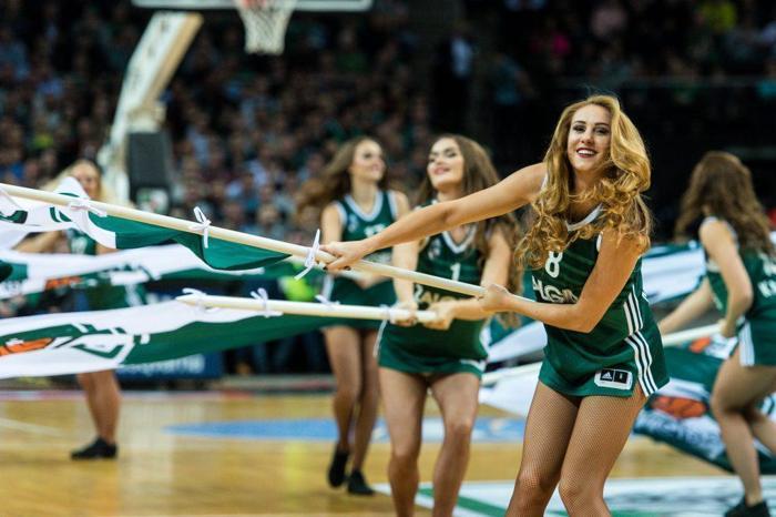 EuroLeaguede EFES Dance Challenge heyecanı başladı