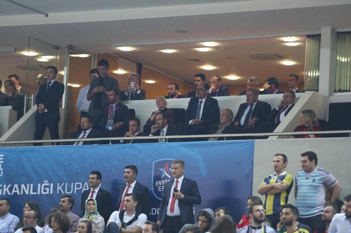 Soylu, Kasapoğlu, Ersoy, Kurum ve Kalın da maçı takip etti