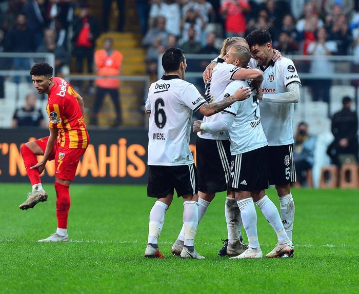 Fanatik yazarlarının Beşiktaş - Kayserispor maçı yorumları