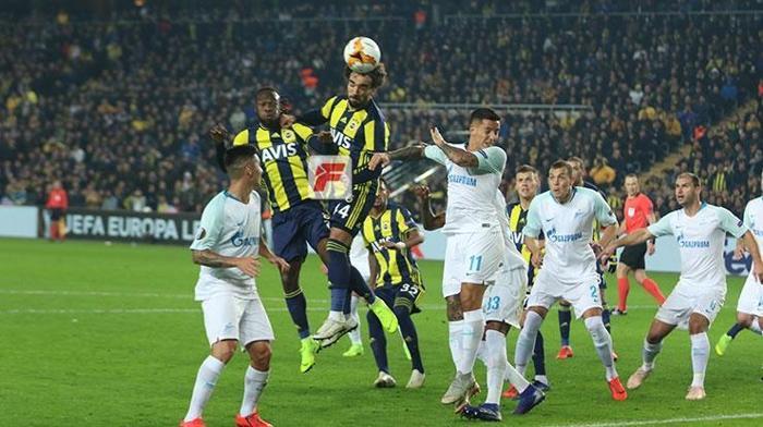 Fenerbahçe-Zenit maçında sürpriz isim Bakın kim çıktı...