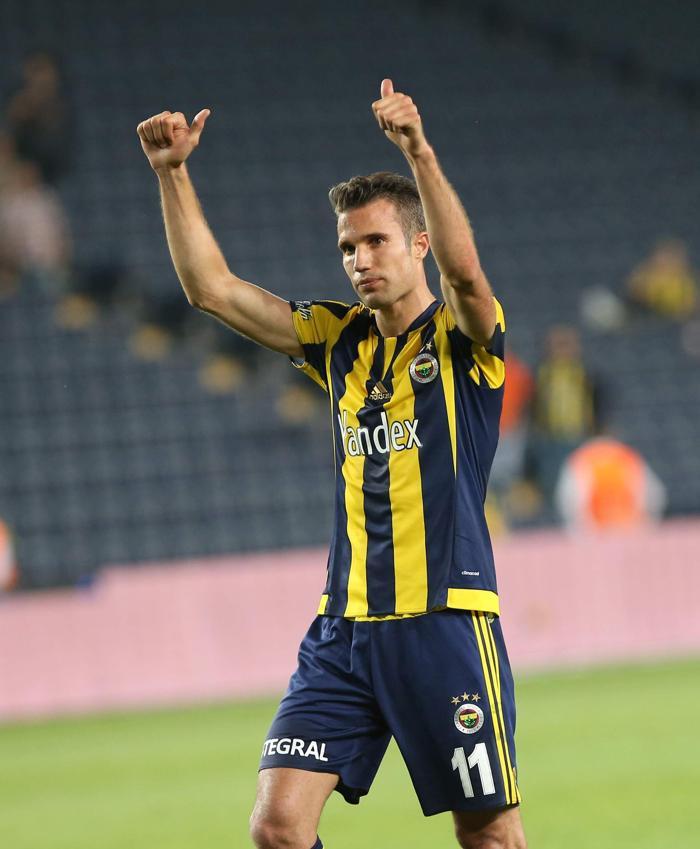 Van Persie Fenerbahçeli taraftarları çıldırttı
