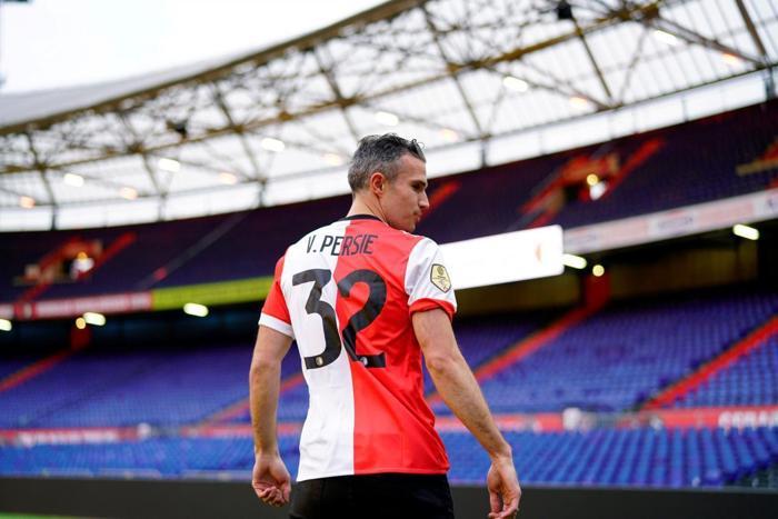 Van Persie Fenerbahçeli taraftarları çıldırttı