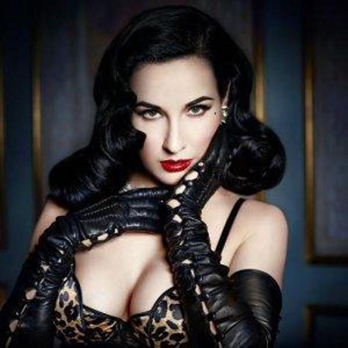 Dita Von Teese 46 yaşına girdi