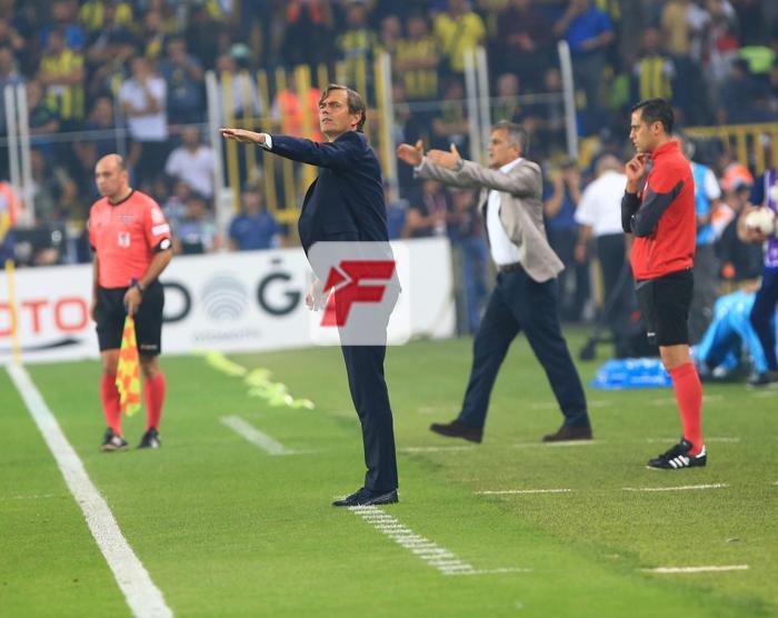 Fenerbahçe - Beşiktaş maçından kareler