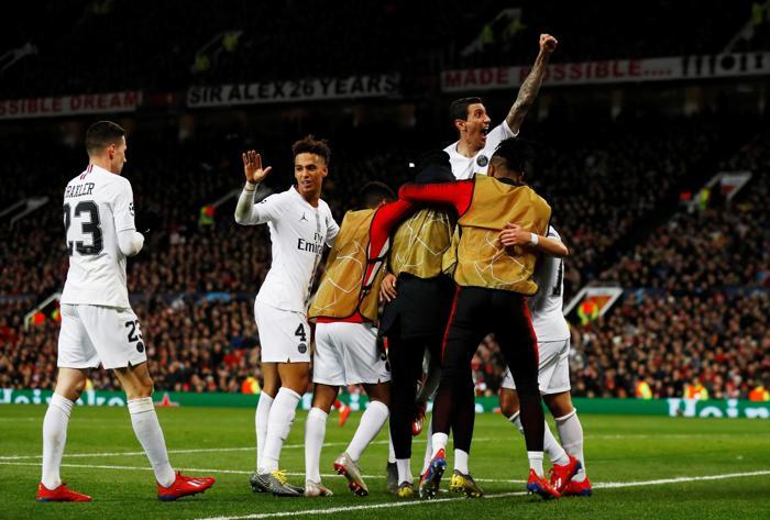 Di Mariadan Manchester United tribünlerine: F.. off