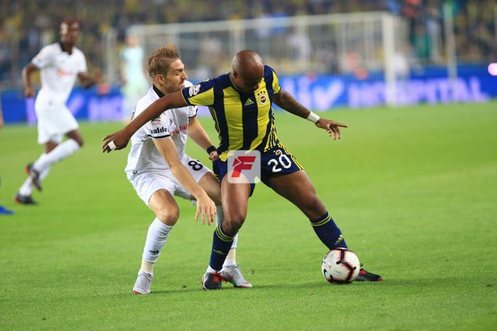 Fenerbahçe - Beşiktaş maçından kareler
