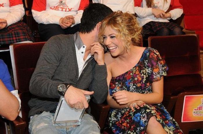 Arda Turana, Sinem Kobal tazminatı