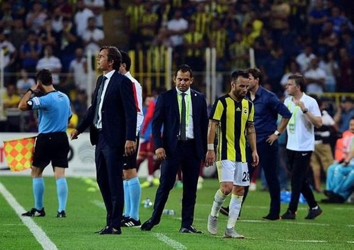 Fenerbahçeli yıldız gemileri yaktı