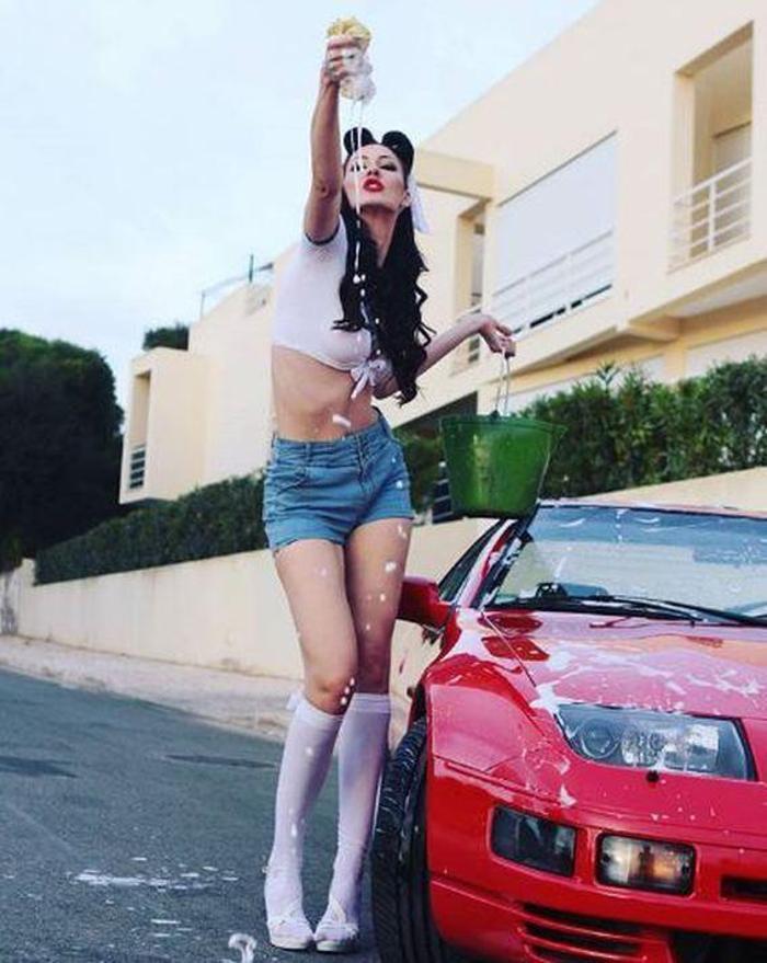 Dünyanın en uzun bacaklı modeli Ekaterina Lisina seçildi