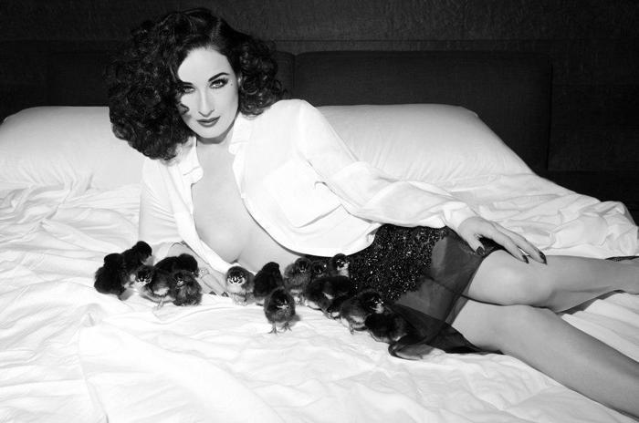 Dita Von Teese 46 yaşına girdi