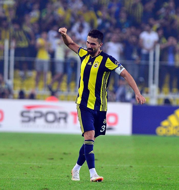 Fanatik yazarlarının Fenerbahçe - Beşiktaş maçı yorumları