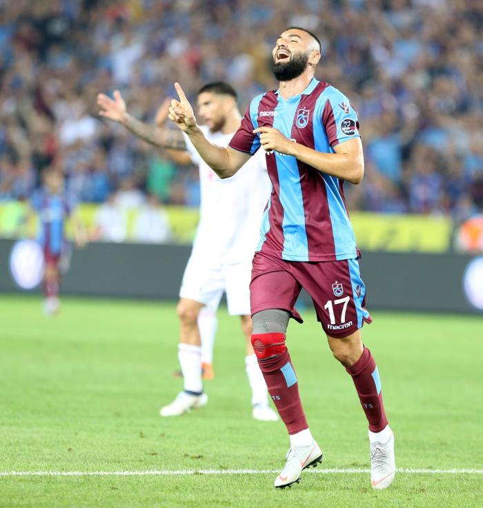 Burak Yılmazdan bomba açıklamalar Beşiktaşa satmışlar...