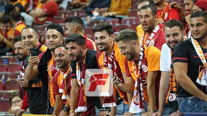 Galatasaray-Lokomotiv Moskova maçından kareler