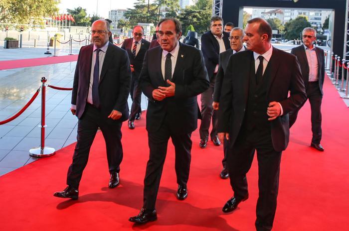 Futbolun Süperleri belli oldu Ödül töreninde yıldızlar geçidi