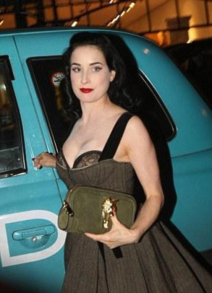 Dita Von Teese 46 yaşına girdi