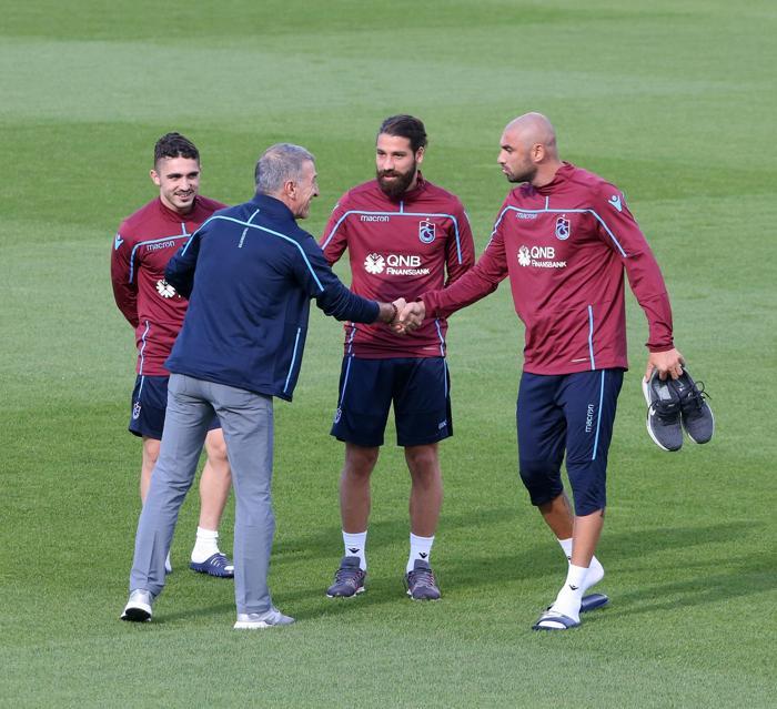 Burak Yılmazdan bomba açıklamalar Beşiktaşa satmışlar...