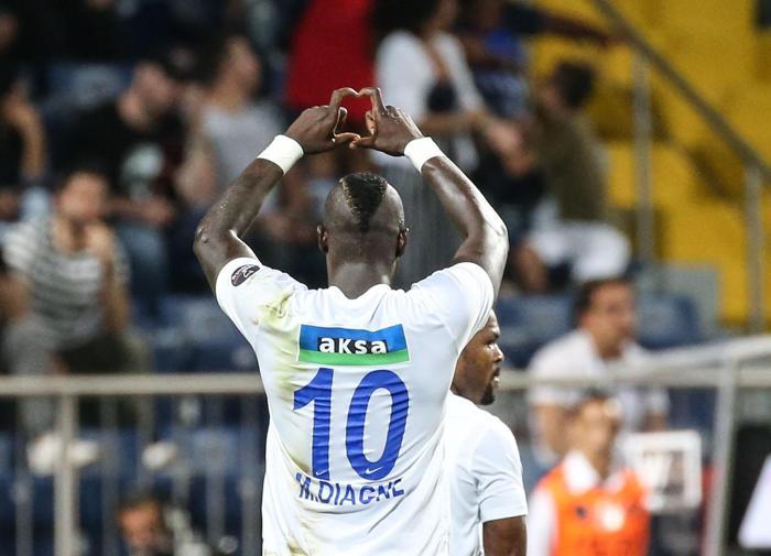 Paşada Diagne sevinci