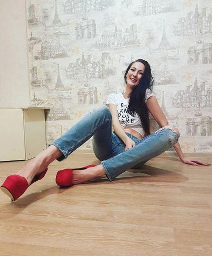 Dünyanın en uzun bacaklı modeli Ekaterina Lisina seçildi