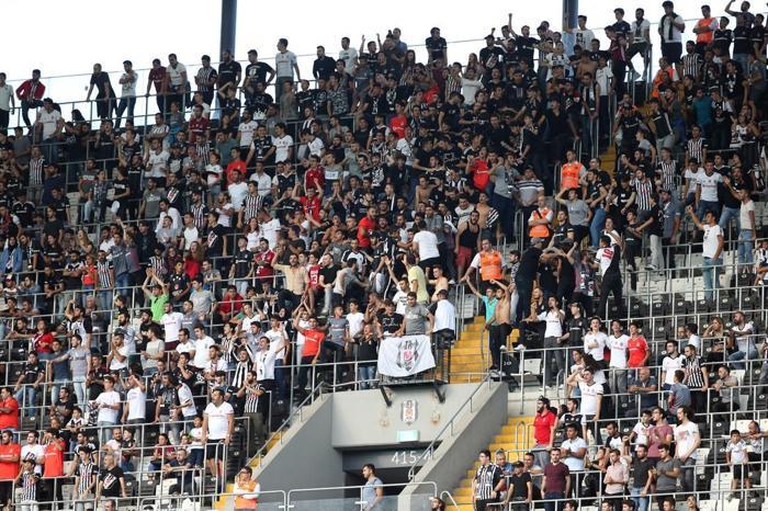 Beşiktaş-Altınordu maçında şok protesto