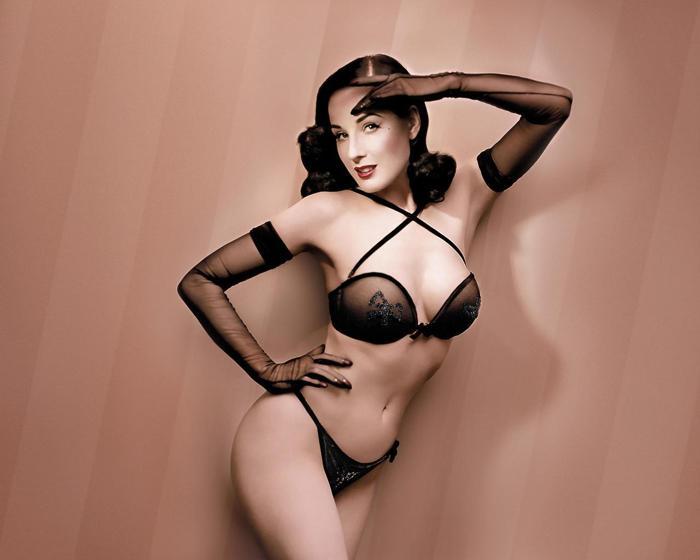 Dita Von Teese 46 yaşına girdi