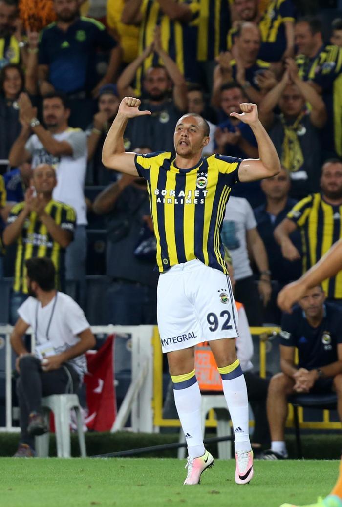 Fenerbahçe taraftarında Aatif şaşkınlığı