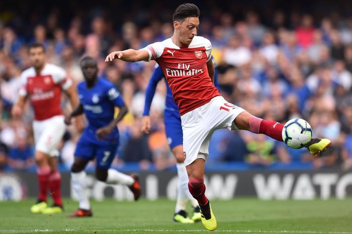 İngiliz medyasından Mesut Özil Fenerbahçeye... iddiası