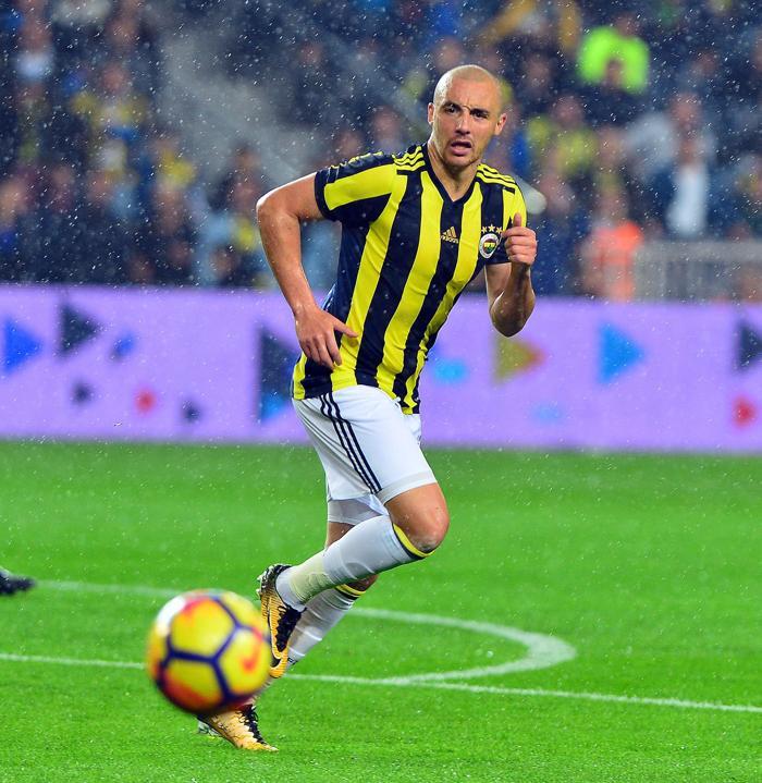 Fenerbahçe taraftarında Aatif şaşkınlığı