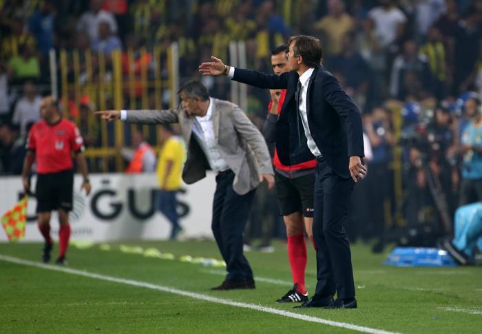 Fanatik yazarlarının Fenerbahçe - Beşiktaş maçı yorumları