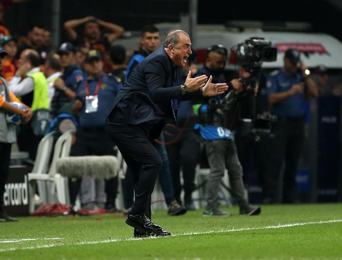 Fanatik yazarlarının Galatasaray - Lokomotiv Moskova maçı yorumları